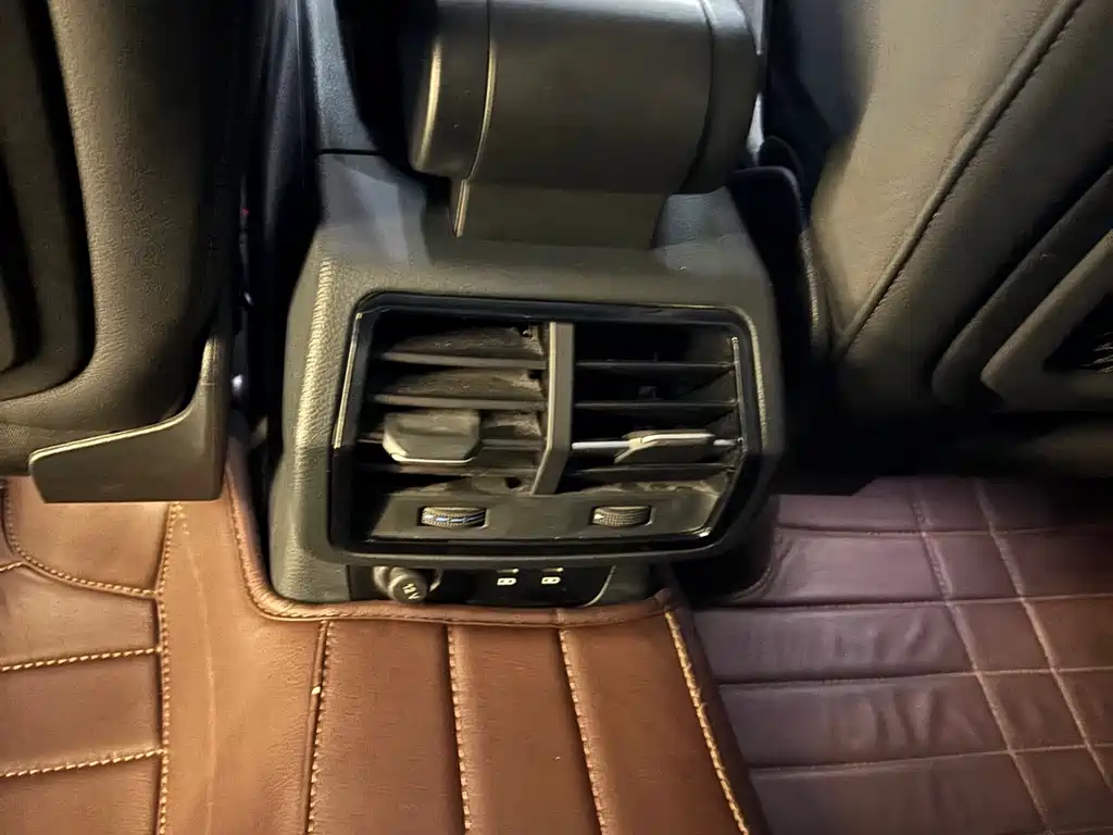 Audi Q3 — фото 15