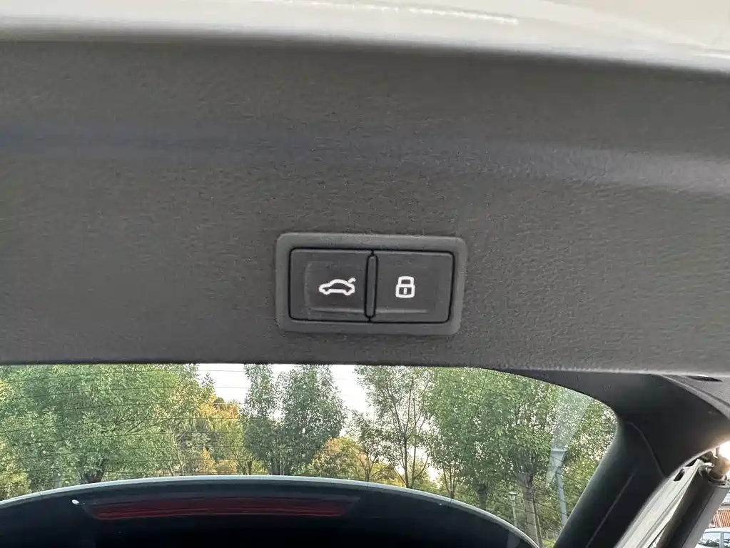 Audi Q3 Sportback — фото 18