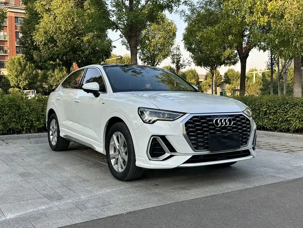 Audi Q3 Sportback — фото 3