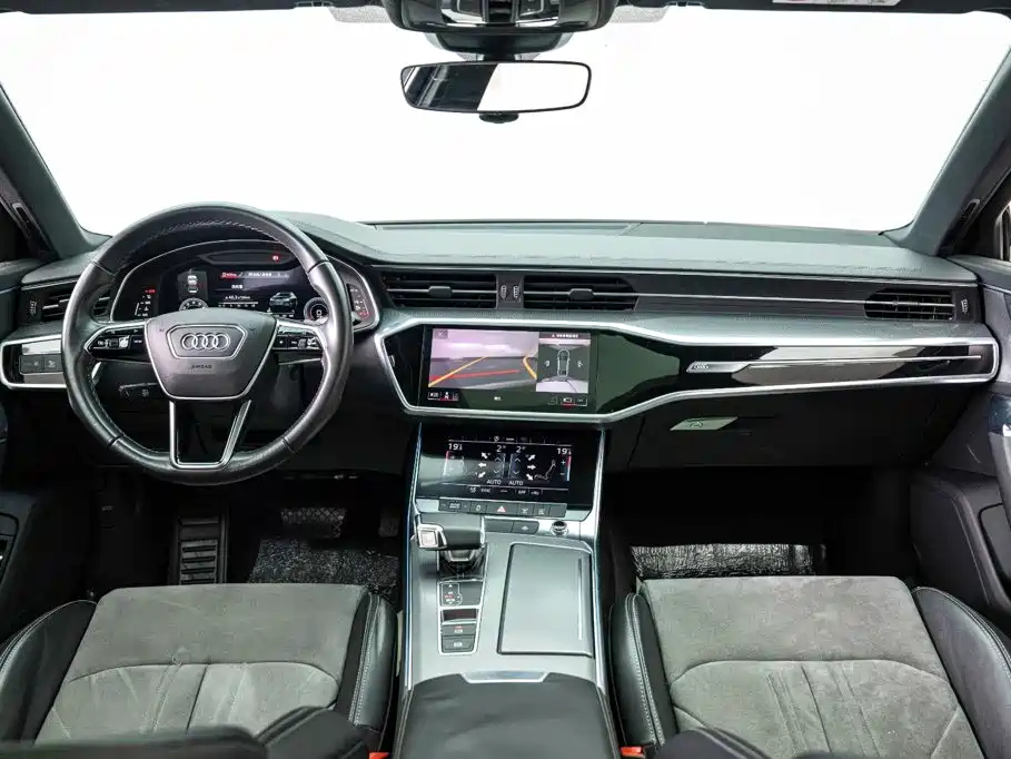 Audi A6L — фото 6