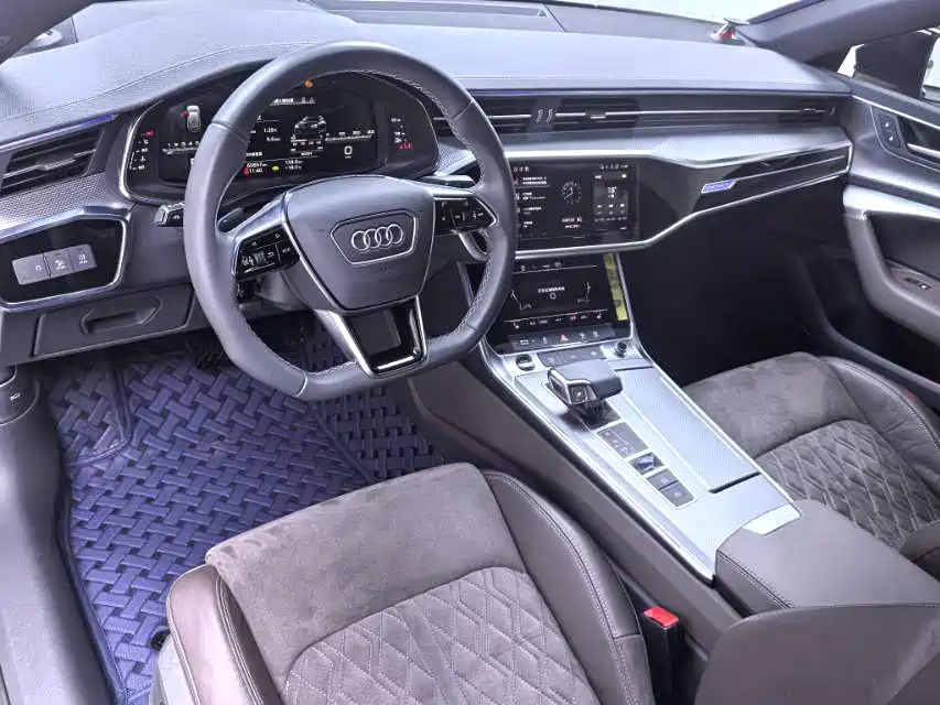 Audi A7L — фото 4