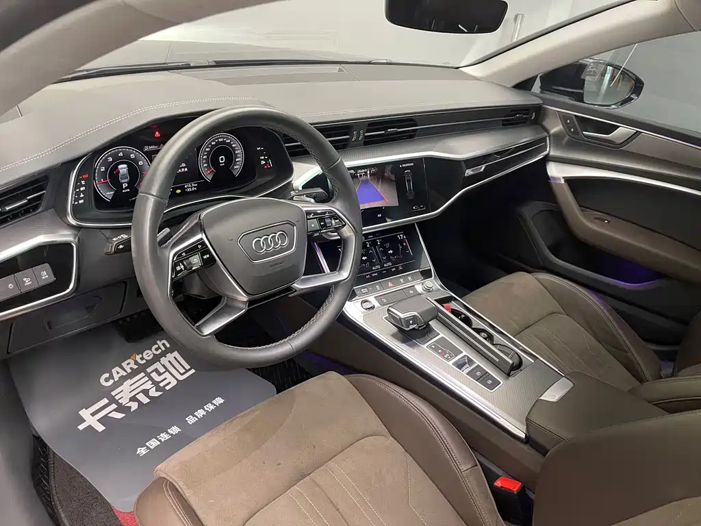 Audi A7L — фото 17
