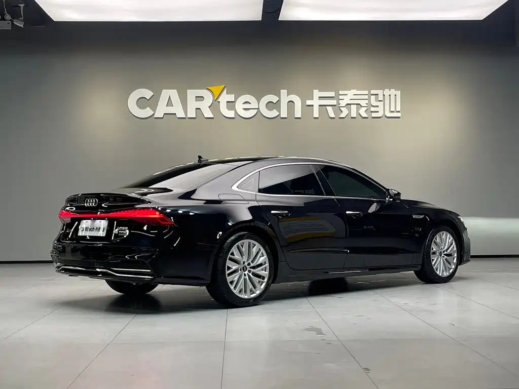 Audi A7L — фото 4