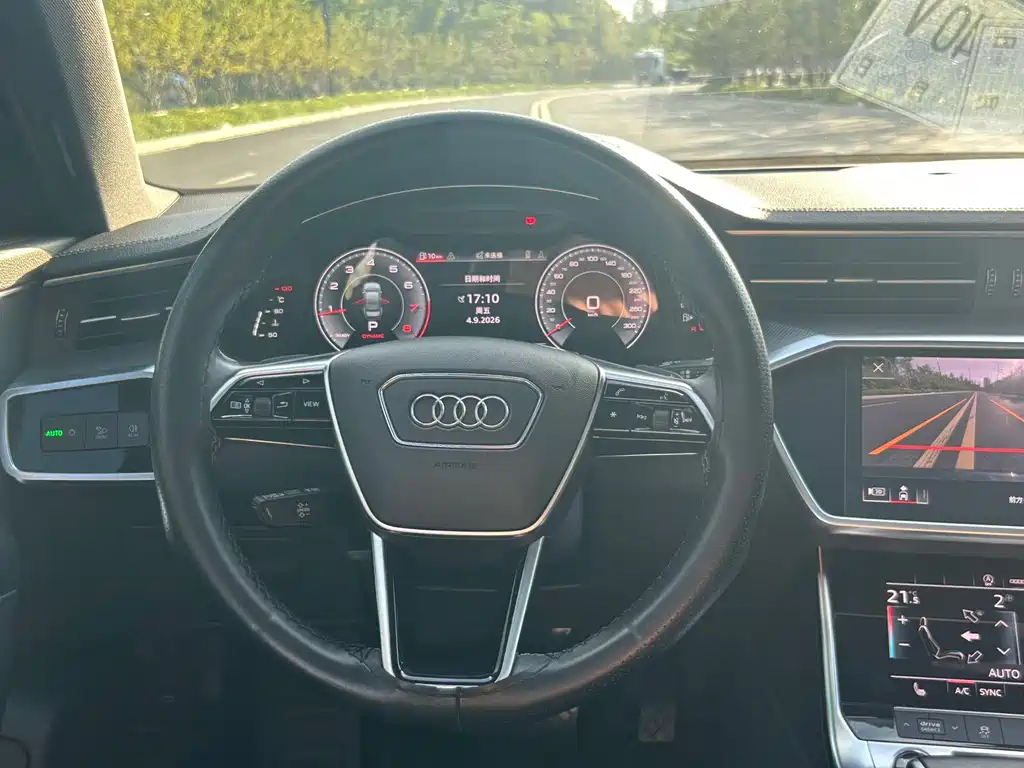 Audi A6L — фото 19