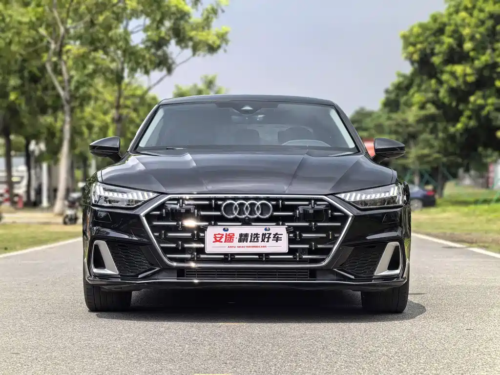 Audi A7L — фото 2