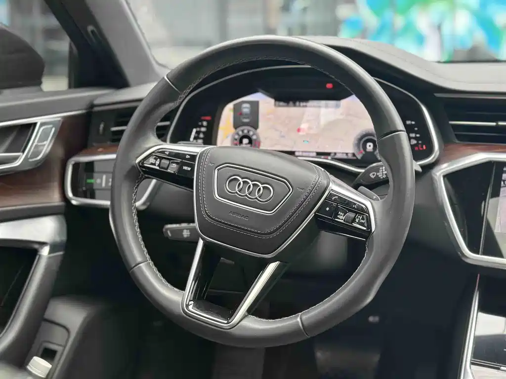 Audi A6L — фото 9