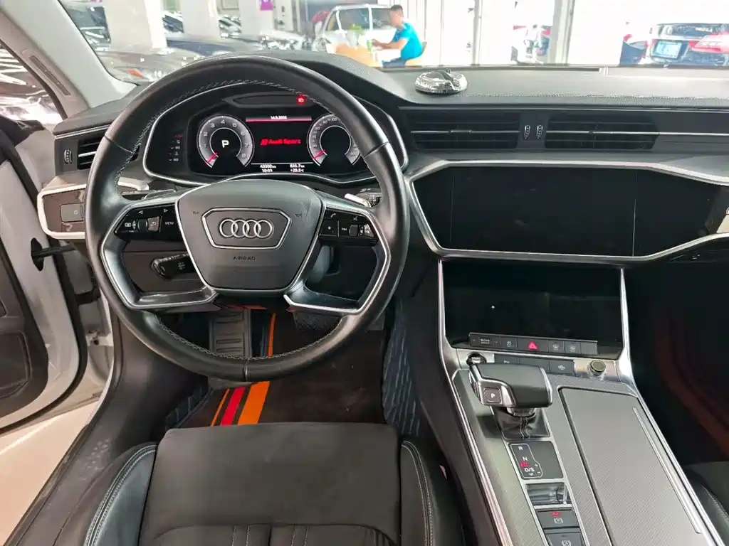 Audi A7L — фото 3