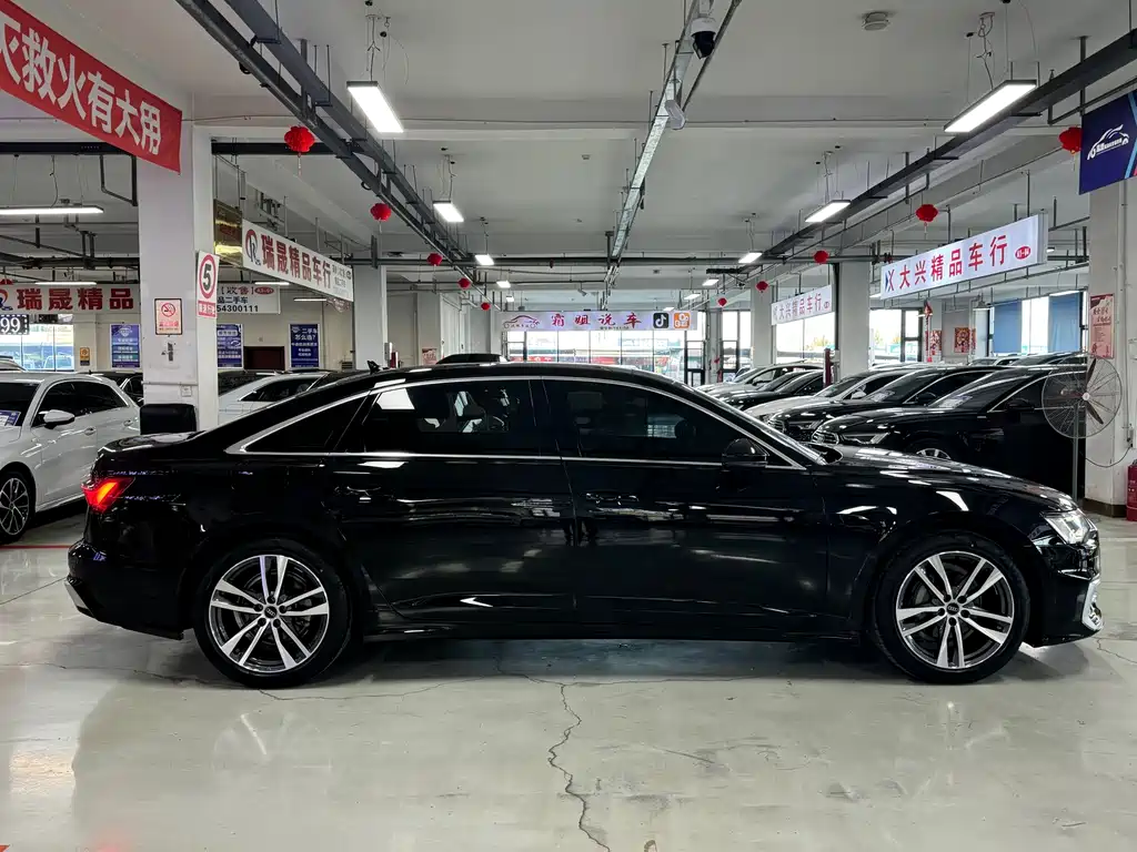 Audi A6L — фото 4
