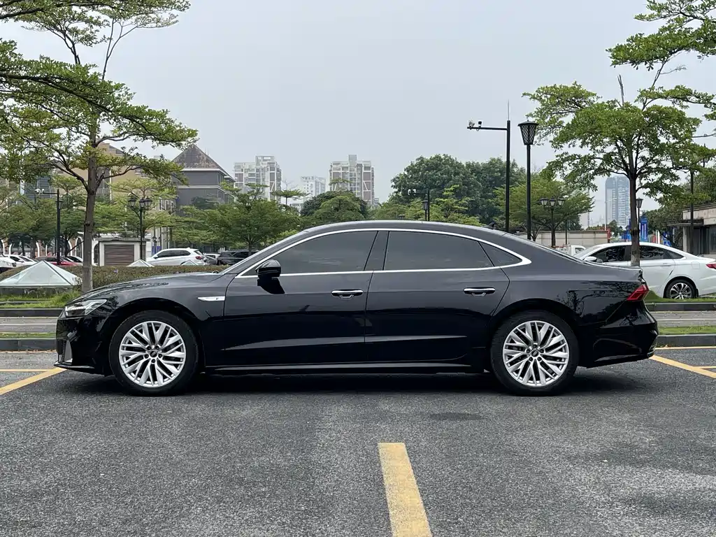 Audi A7L — фото 21