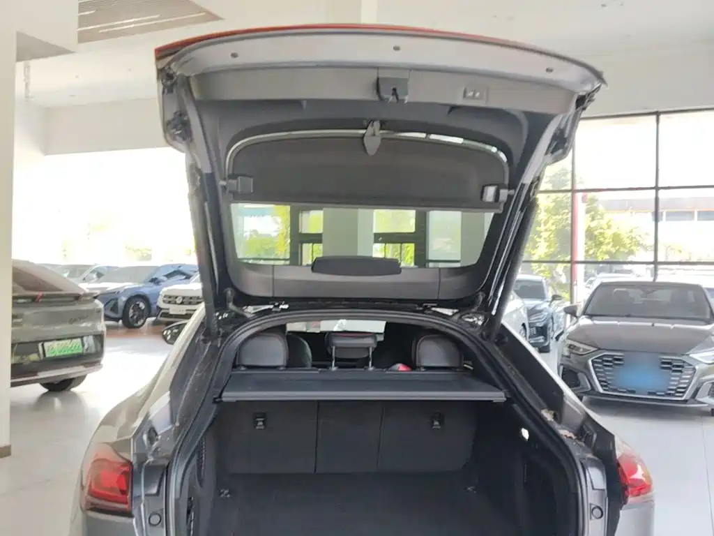 Audi A5L Sportback — фото 19