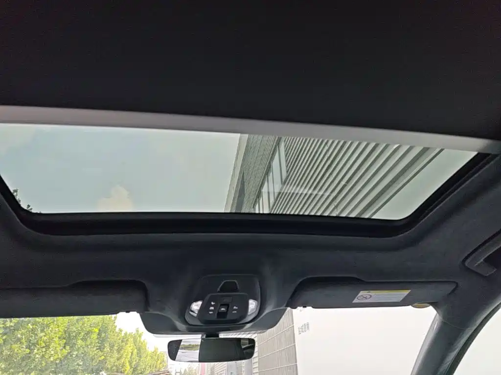 Audi Q6L e-tron — фото 18