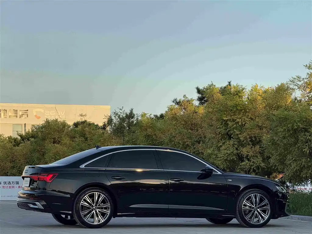 Audi A6L — фото 23