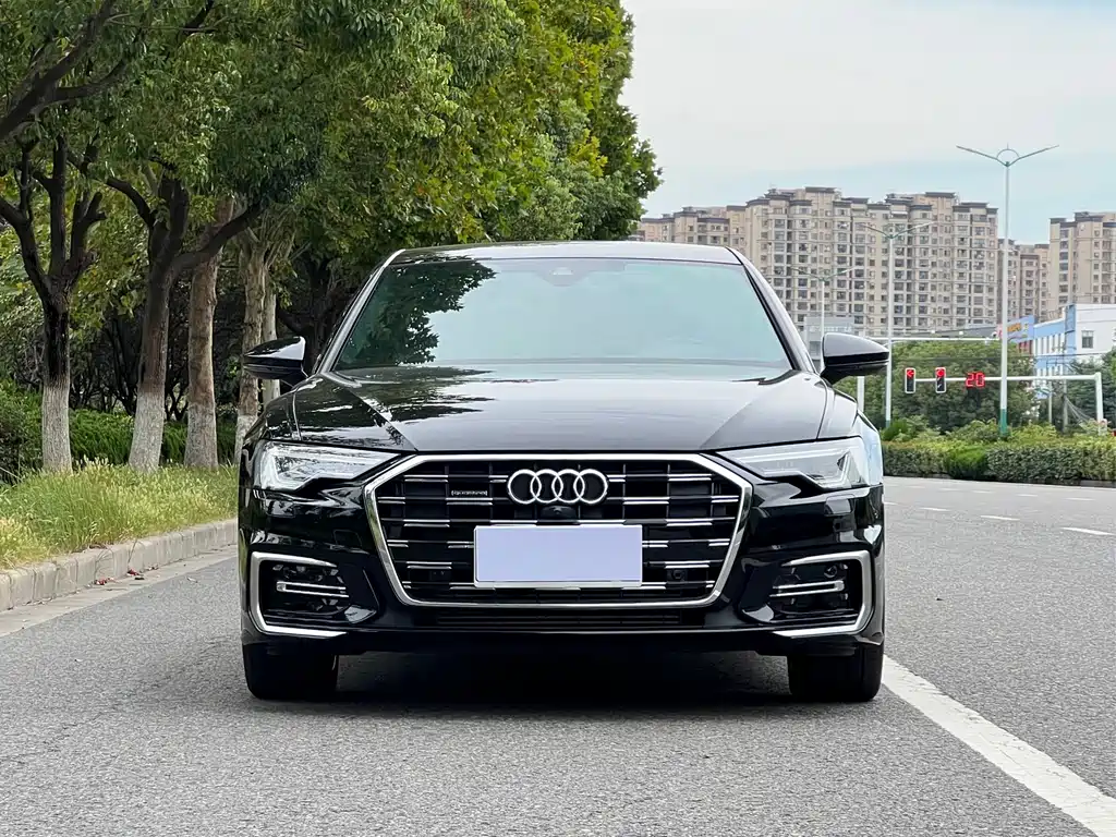 Audi A6L — фото 2