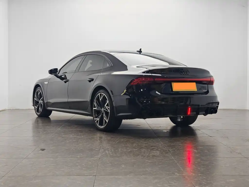 Audi A7L — фото 4
