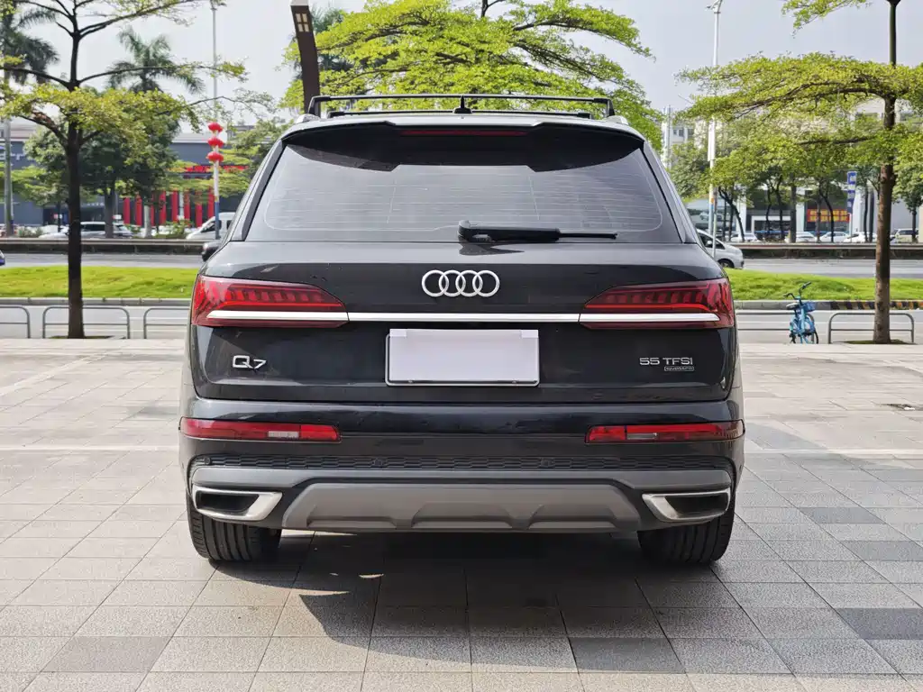 Audi Q7 — фото 3