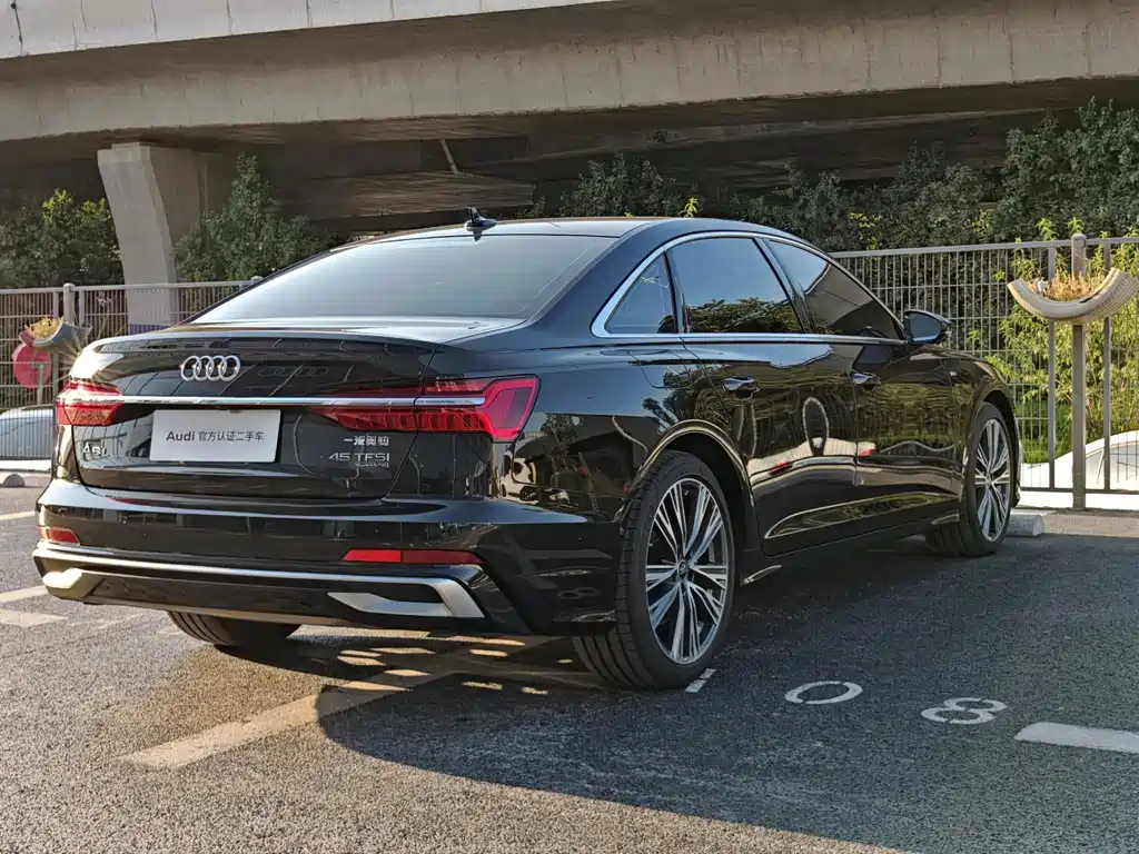Audi A6L — фото 4