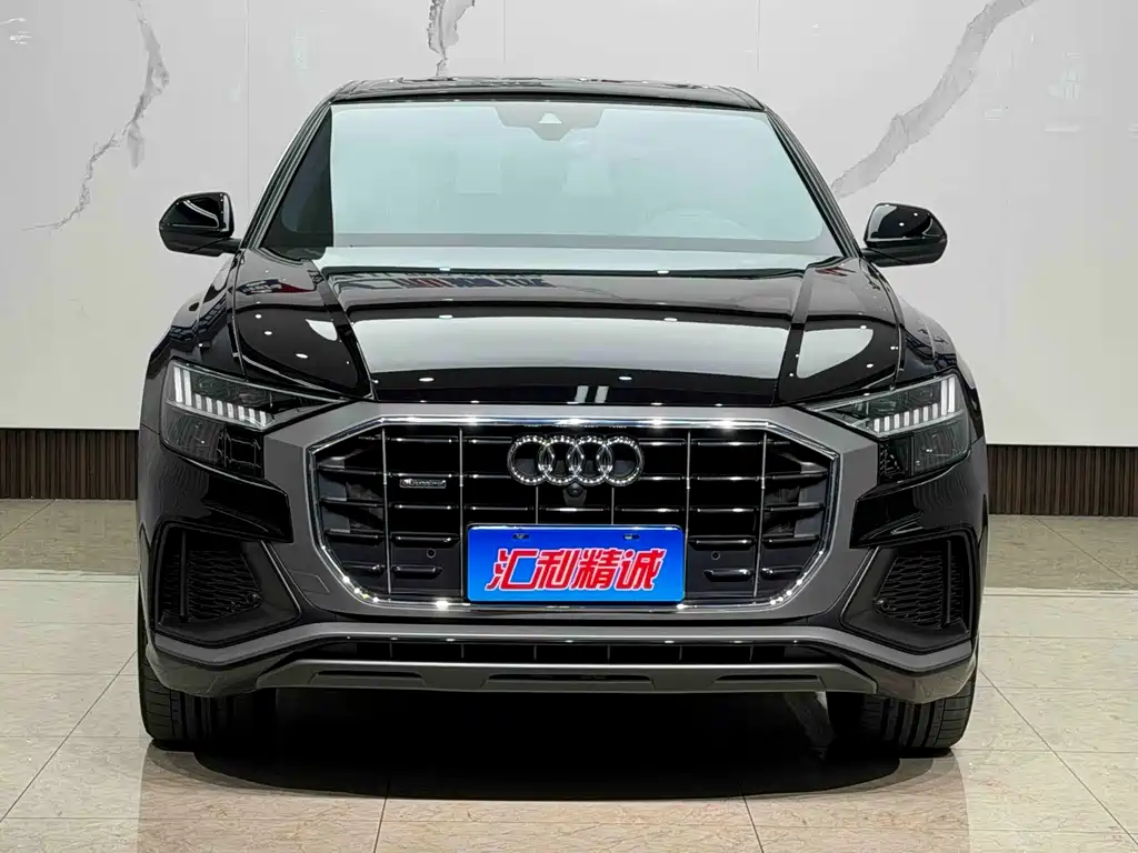 Audi Q8 — фото 2