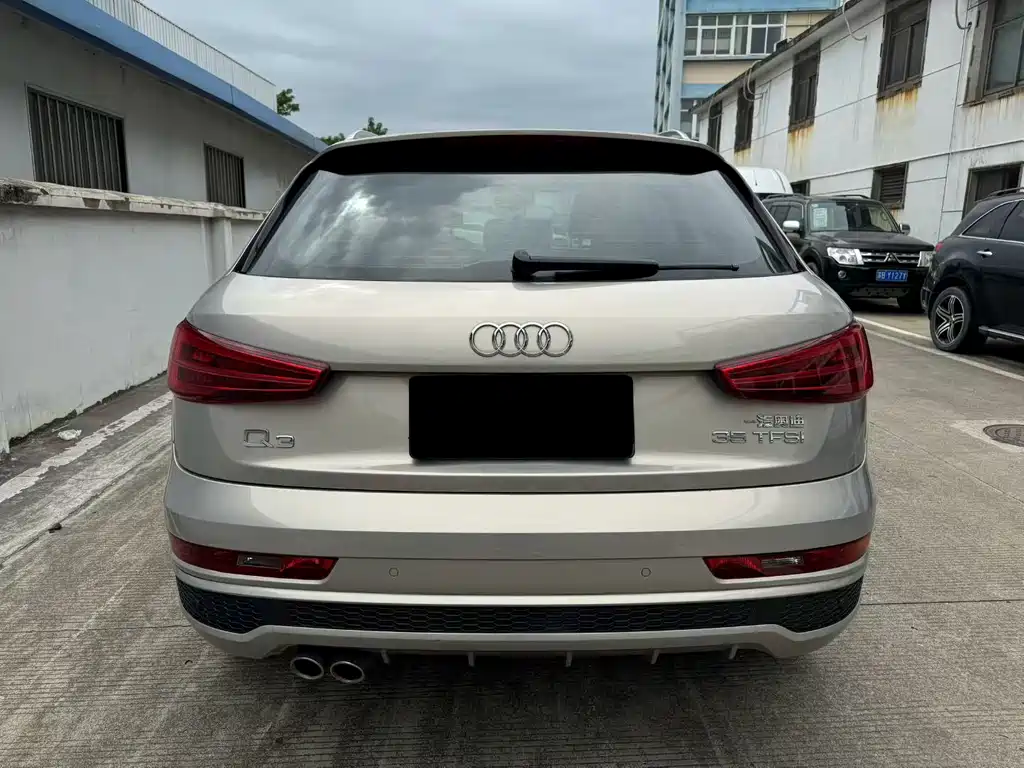 Audi Q3 — фото 9