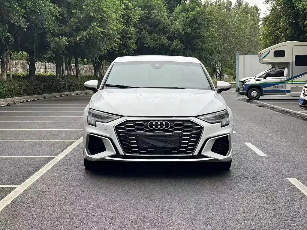 Audi A3 — фото 2