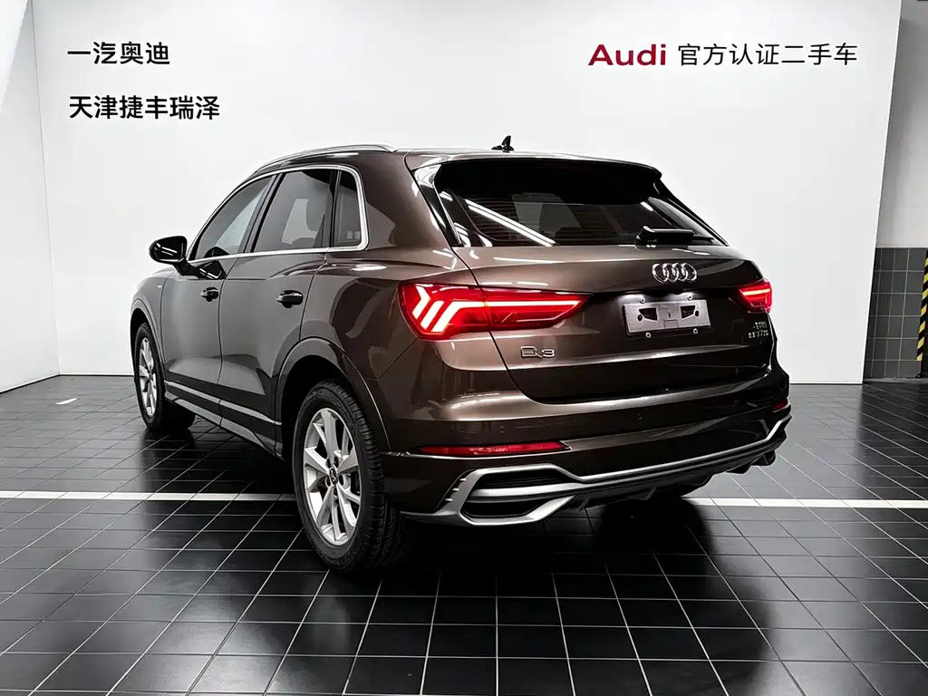 Audi Q3 — фото 5
