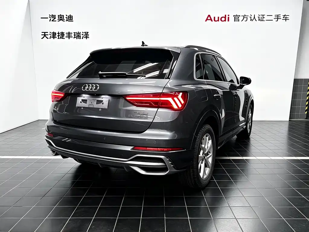 Audi Q3 — фото 6