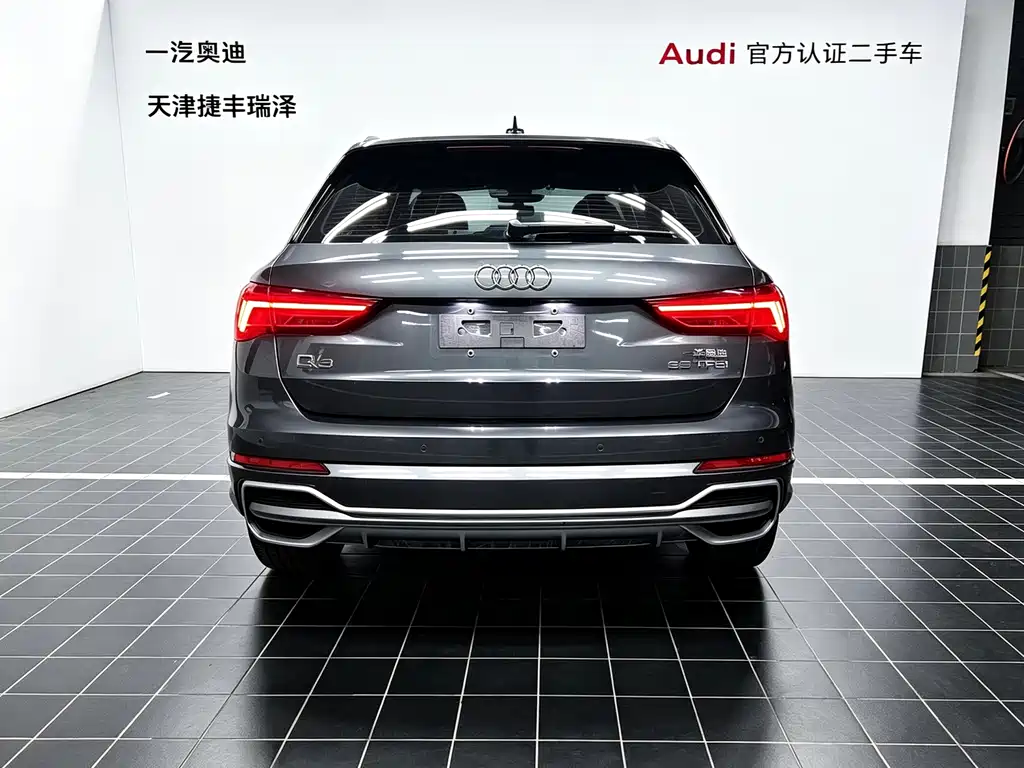 Audi Q3 — фото 8