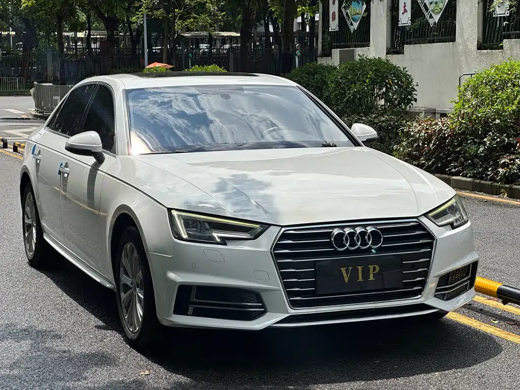 Audi A4L — фото 3