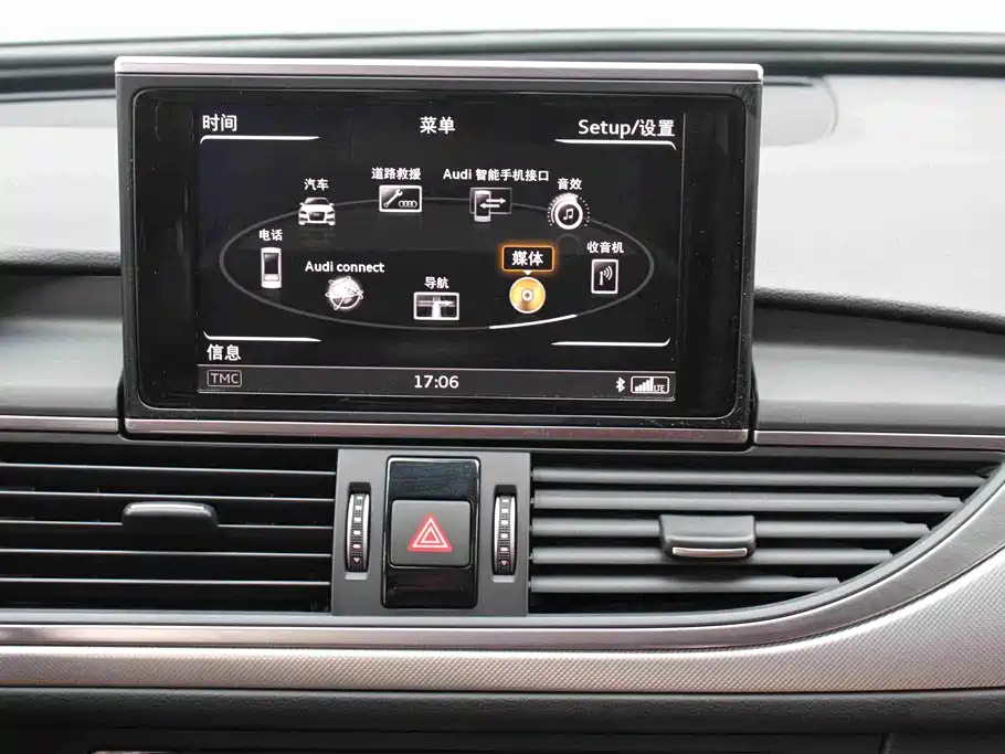Audi A6L — фото 8