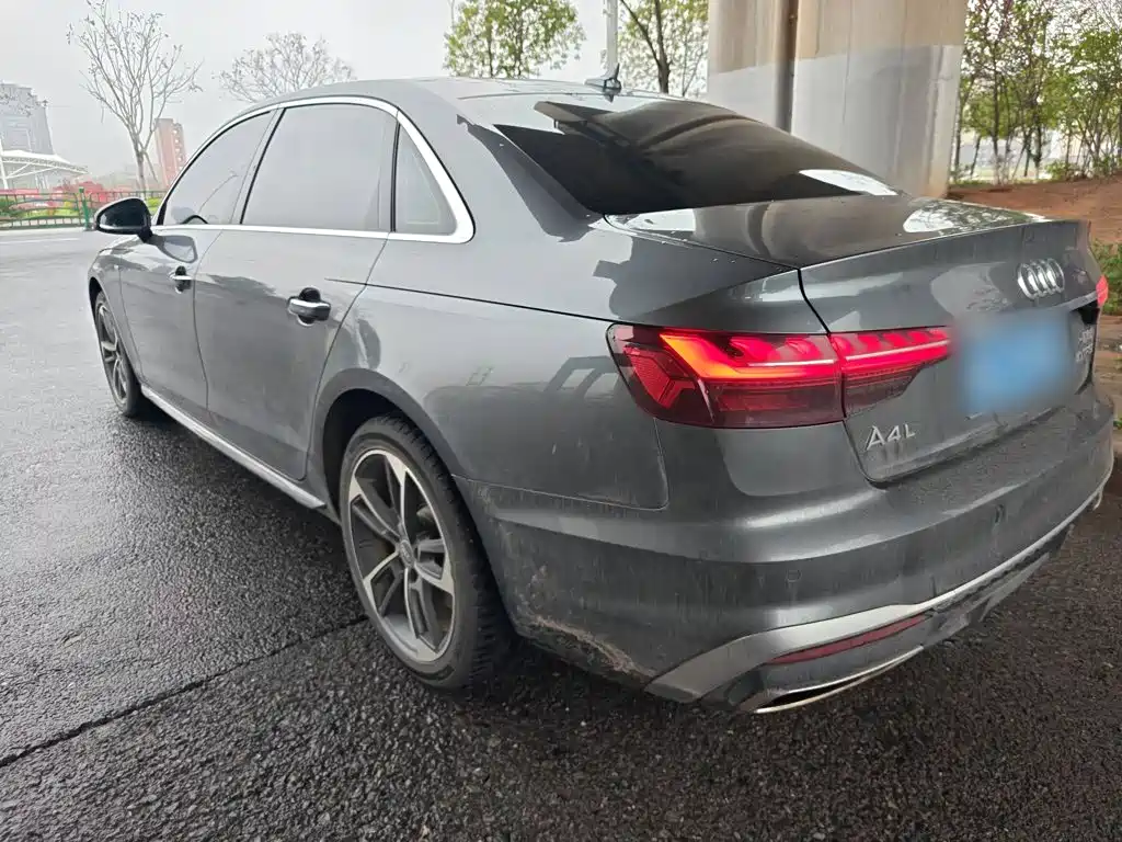 Audi A4L — фото 5