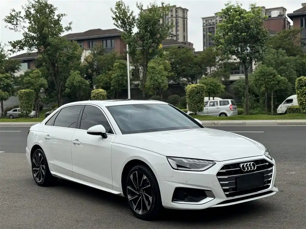 Audi A4L — фото 3