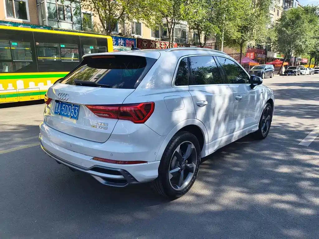 Audi Q3 — фото 5