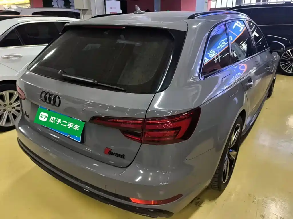 Audi A4 (Import) — фото 7