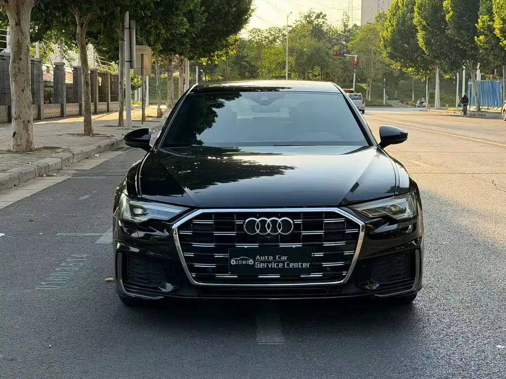 Audi A6L — фото 2