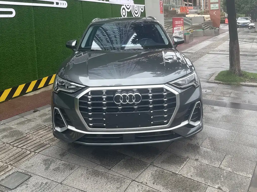 Audi Q3 — фото 2