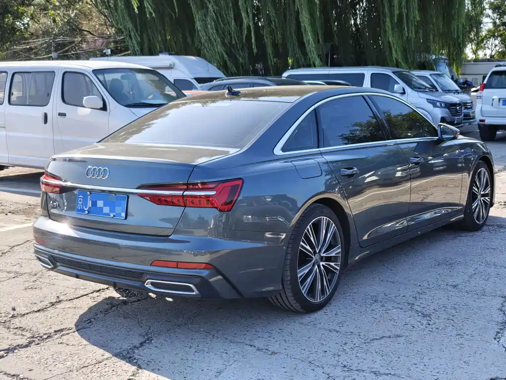 Audi A6L — фото 5