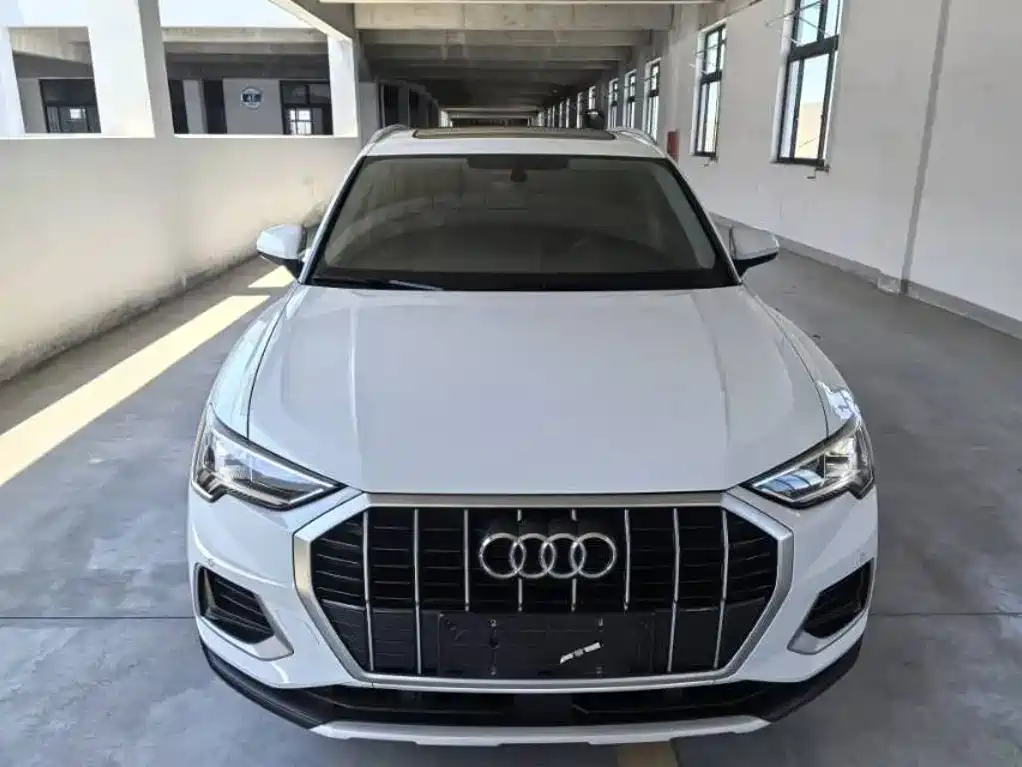 Audi Q3 — фото 3
