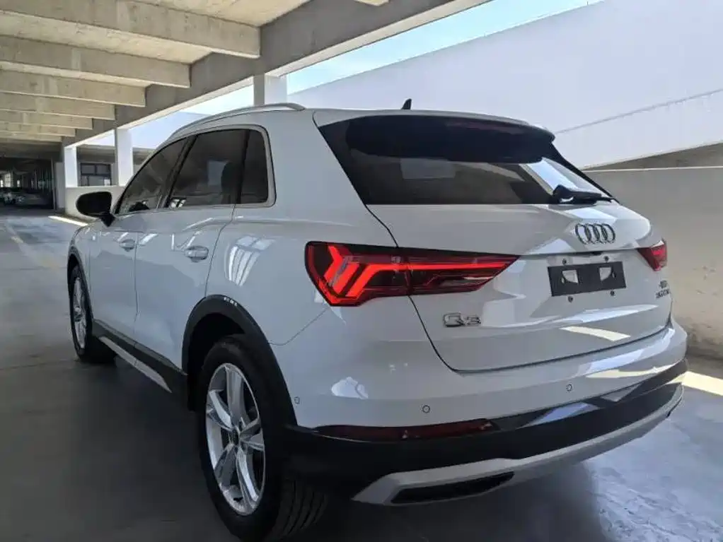 Audi Q3 — фото 4