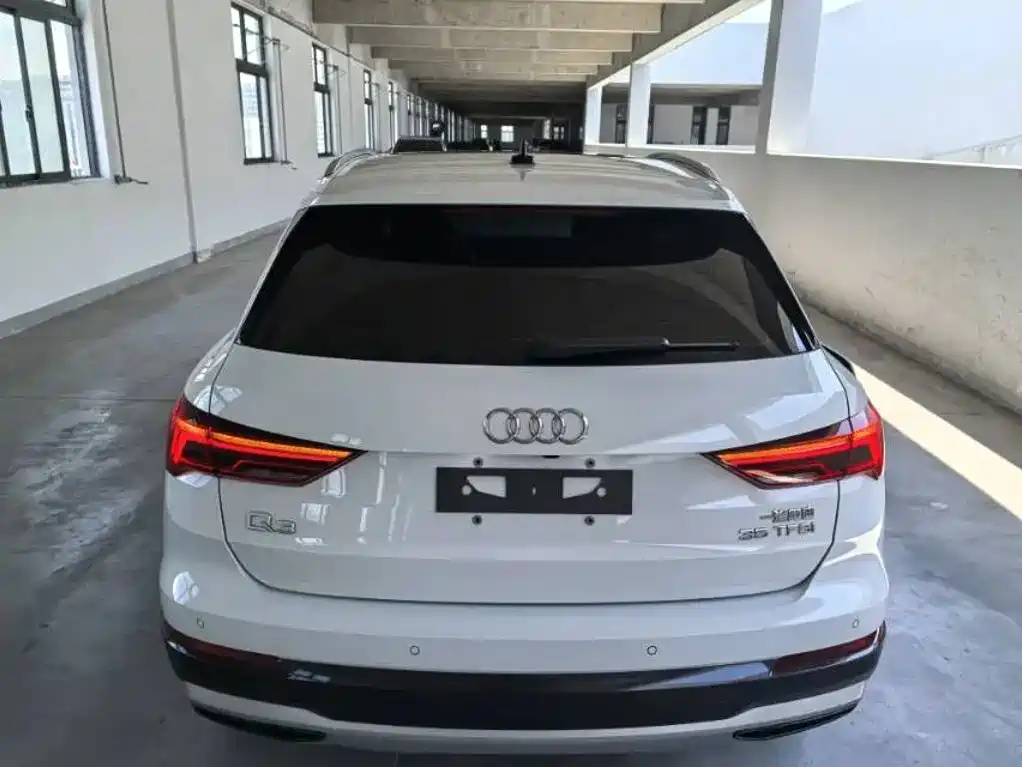 Audi Q3 — фото 5