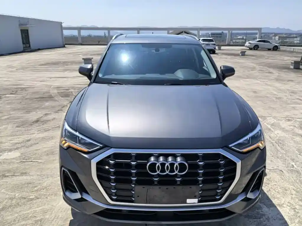Audi Q3 — фото 4