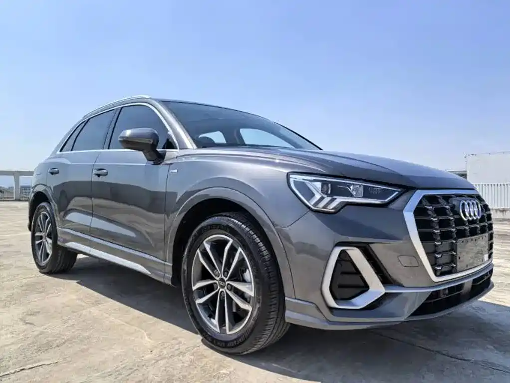 Audi Q3 — фото 10