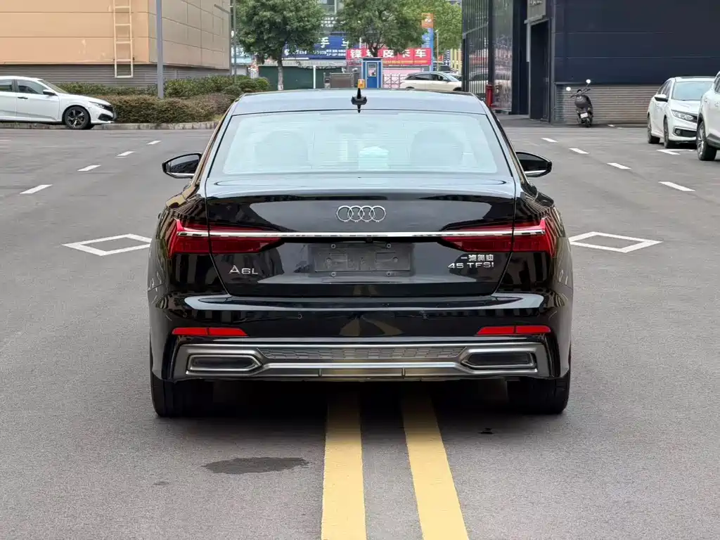 Audi A6L — фото 5