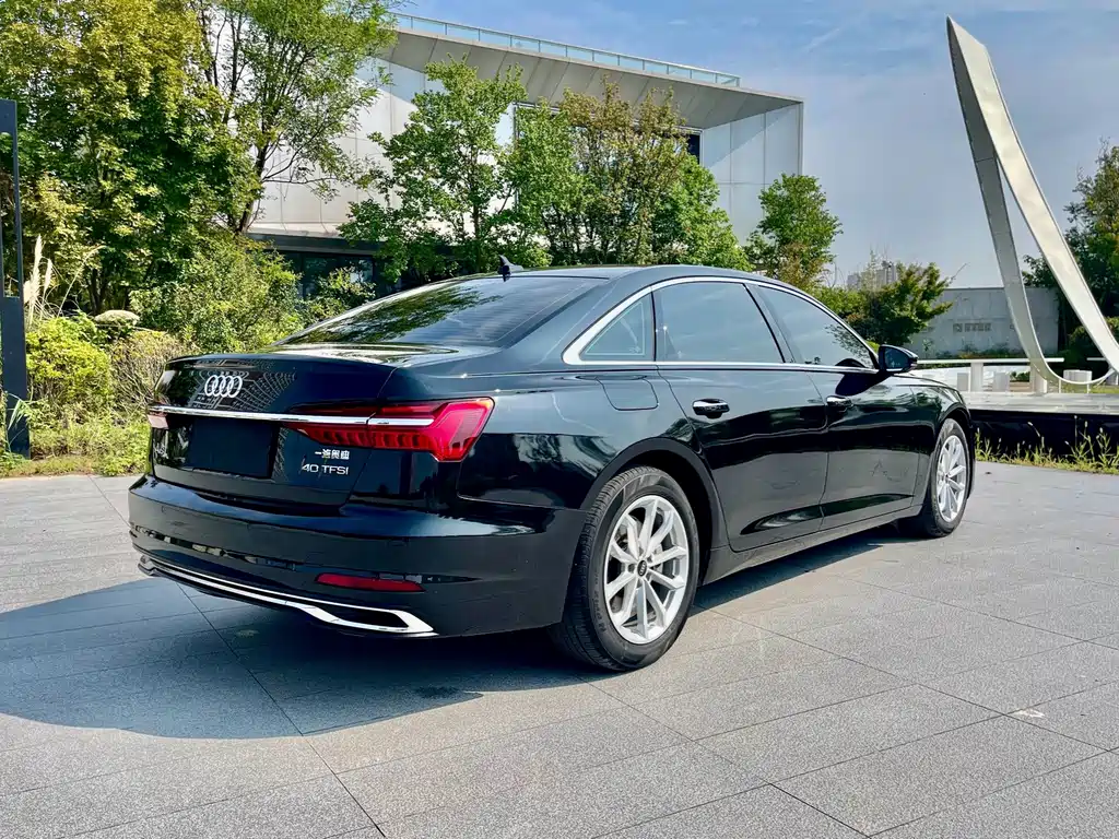 Audi A6L — фото 21