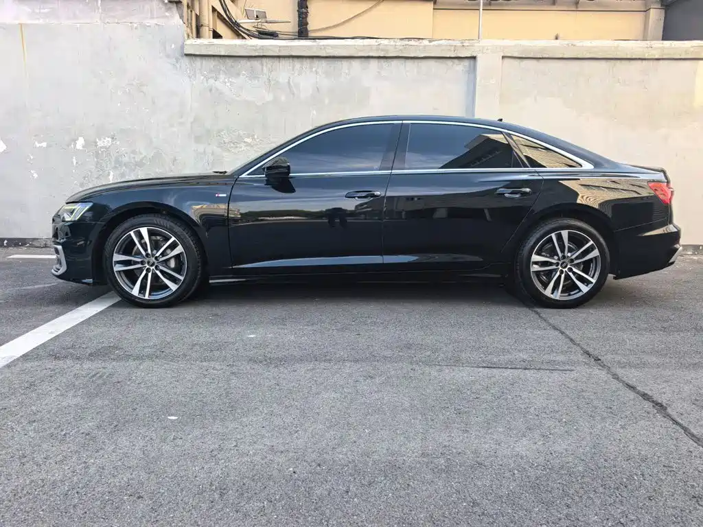 Audi A6L — фото 7