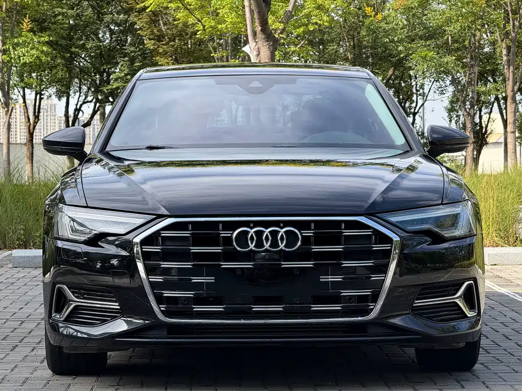 Audi A6L — фото 2