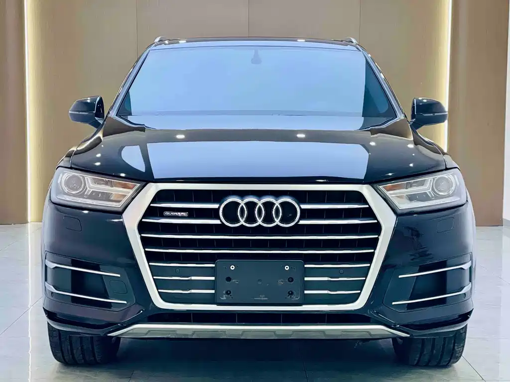 Audi Q7 — фото 2