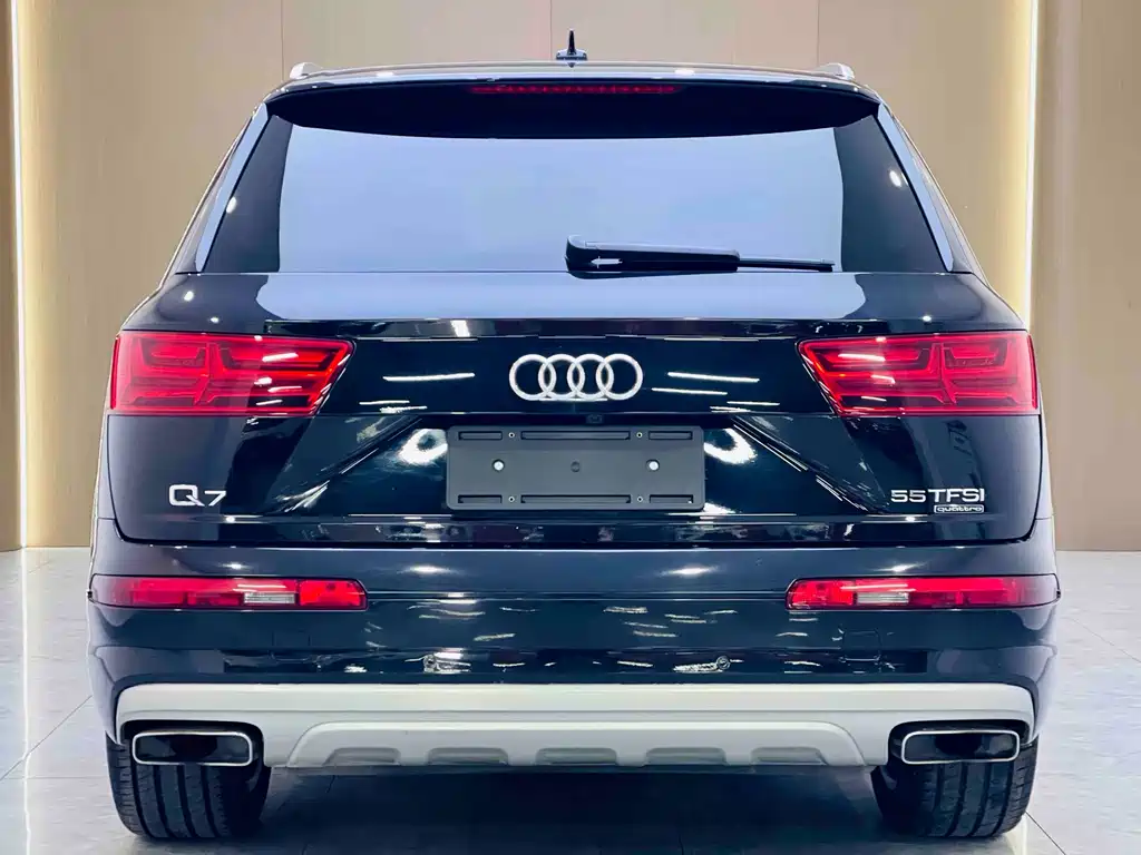 Audi Q7 — фото 4