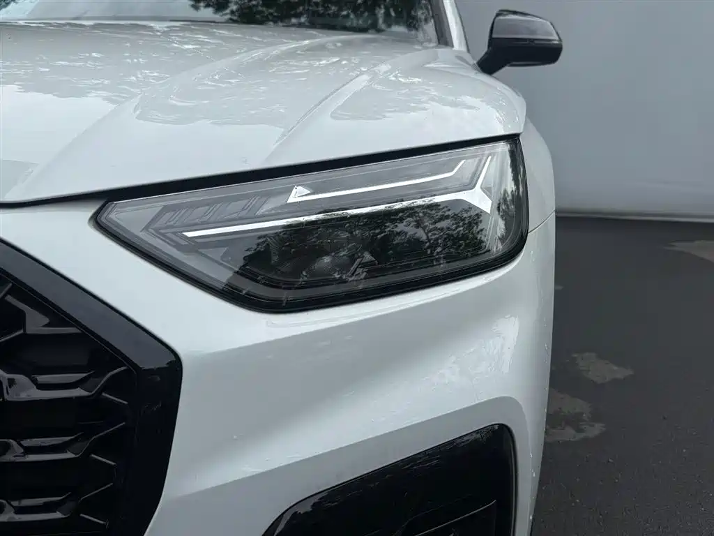 Audi Q5L Sportback — фото 21