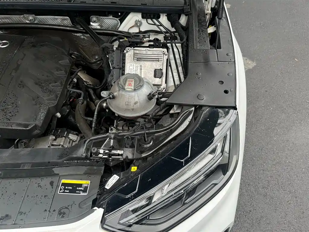 Audi Q5L Sportback — фото 24