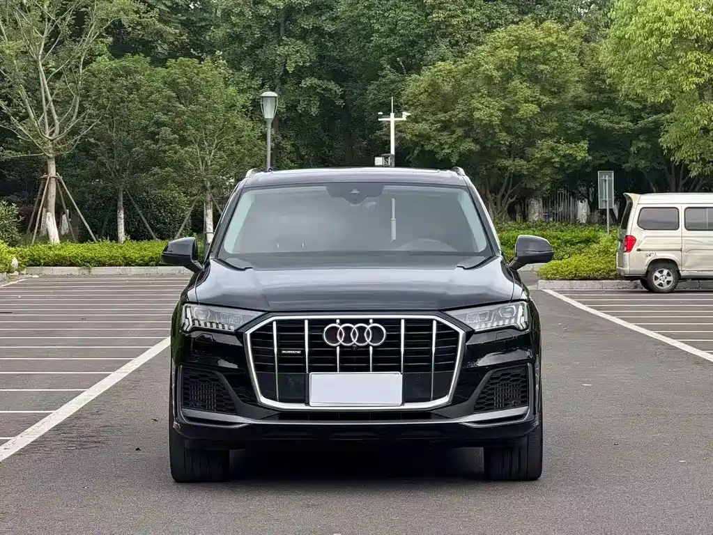 Audi Q7 — фото 2