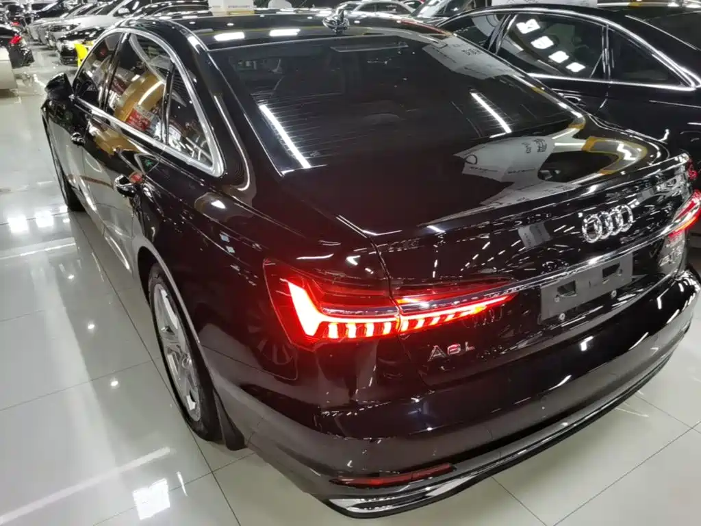 Audi A6L — фото 5